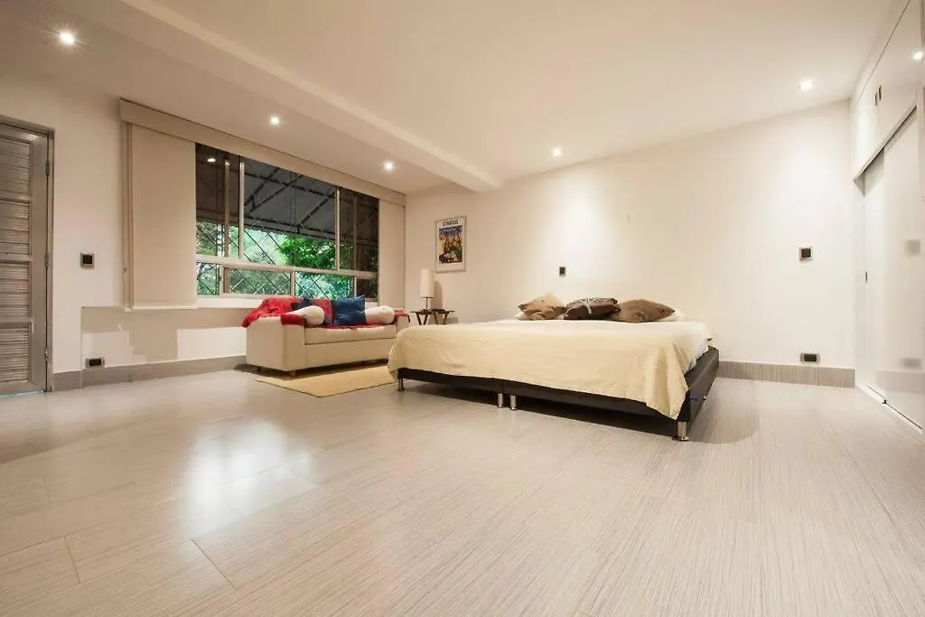 Best Location Studio In Medellin Poblado Provenza 아파트